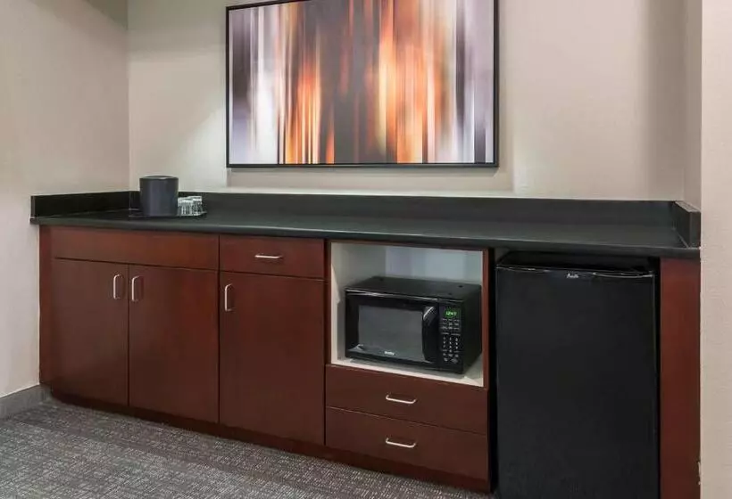 バルコニー付スイート, Courtyard Knoxville Cedar Bluff