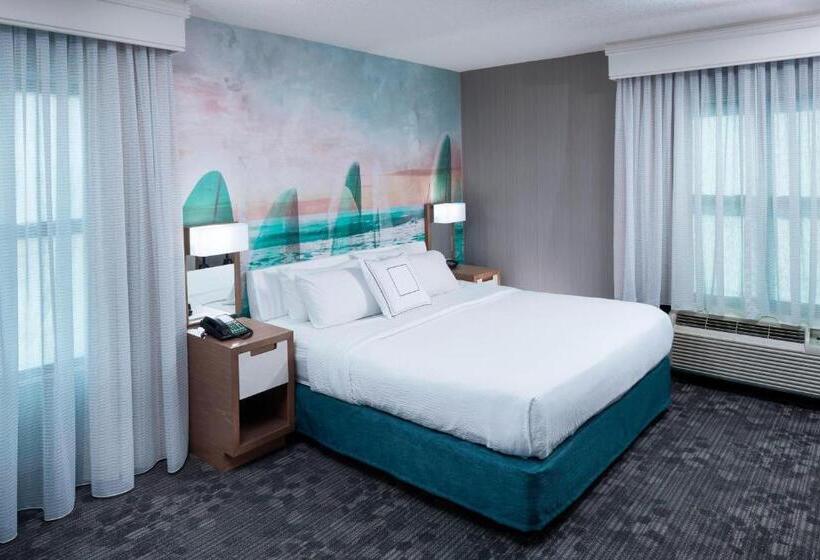 스위트 킹사이즈 침대, Courtyard Virginia Beach Oceanfront/south