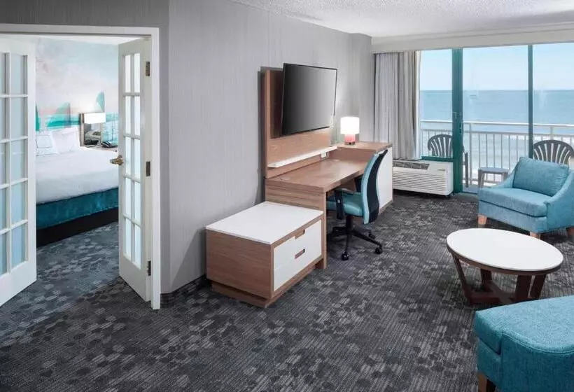 سوئیت پرزیدنت, Courtyard Virginia Beach Oceanfront/south
