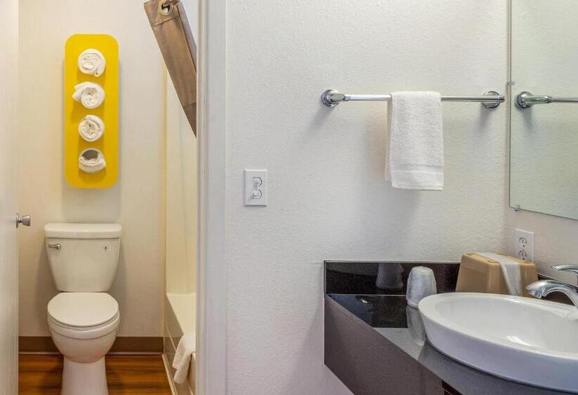 غرفة بريميوم, OYO Hotel Shelby MT Hwy 2 & I-15