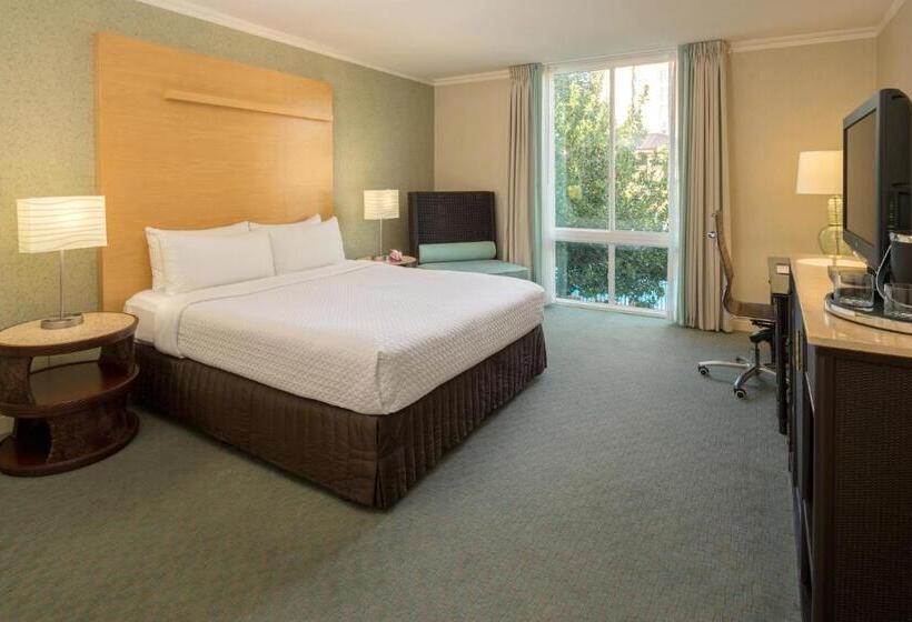 スイート, Crowne Plaza Cabana Hotel, An Ihg