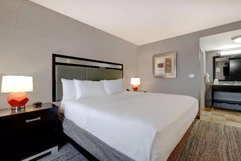 اتاق استاندارد برای معلولان, Crowne Plaza Cabana Hotel, An Ihg