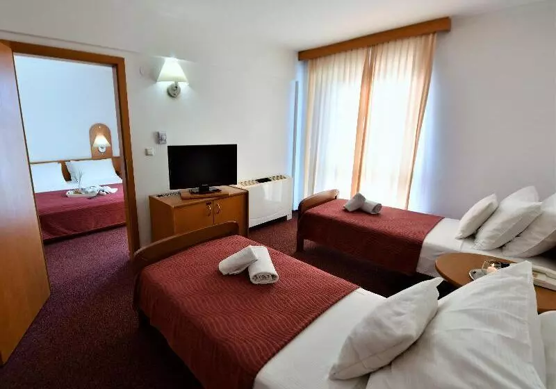 اتاق استاندارد, Crowne Plaza Cabana Hotel, An Ihg