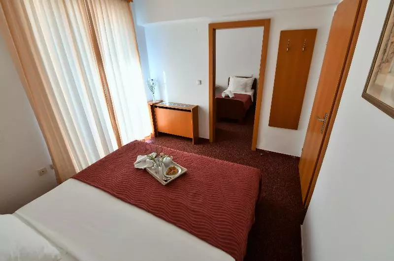 اتاق استاندارد, Crowne Plaza Cabana Hotel, An Ihg