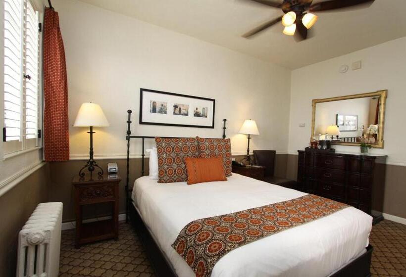 غرفة قياسية, Cypress Inn