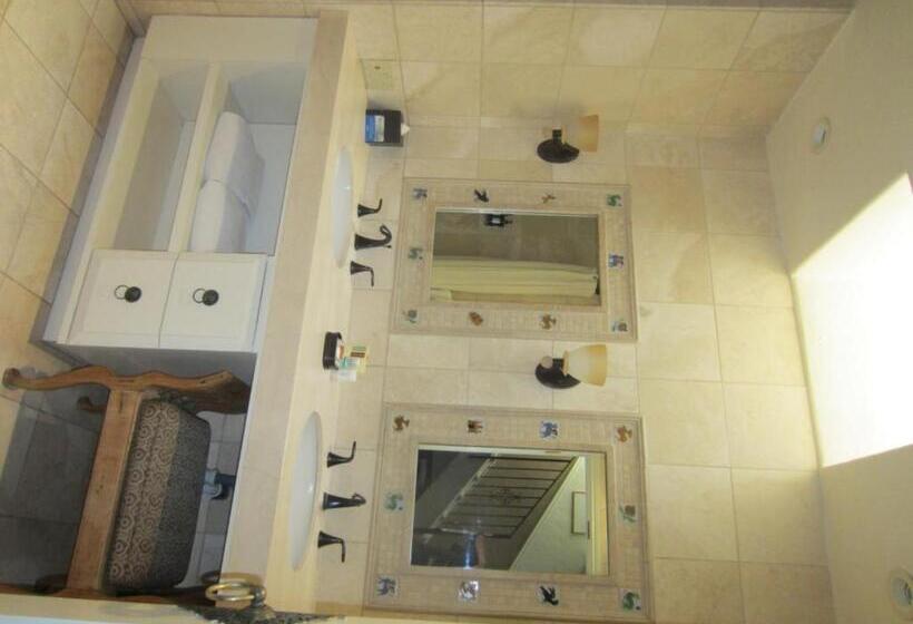 غرفة ديلوكس, Cypress Inn