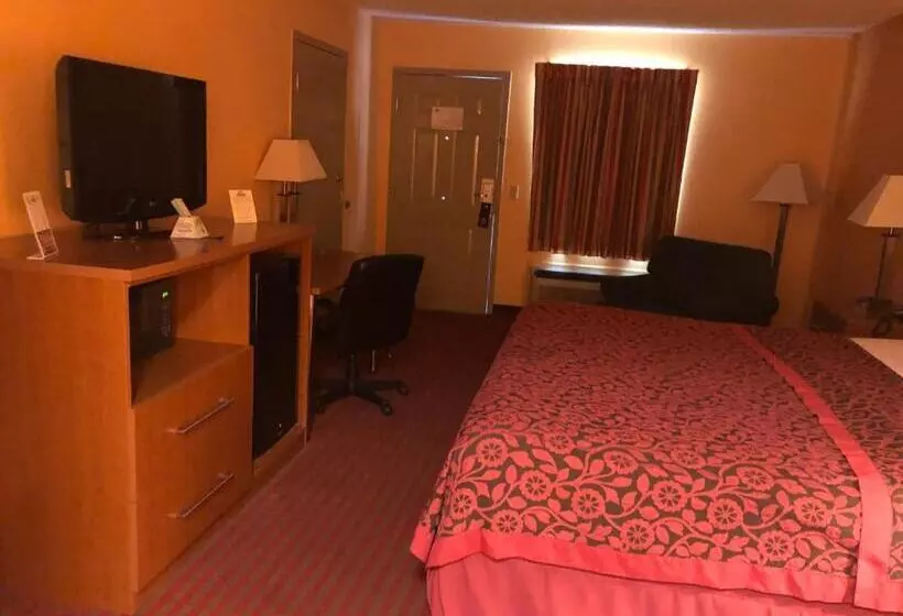 キングサイズベッドのデラックススイート, Days Inn By Wyndham Franklin