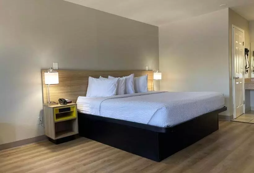 اتاق استاندارد با تخت بزرگ برای معلولان, Days Inn By Wyndham Temple