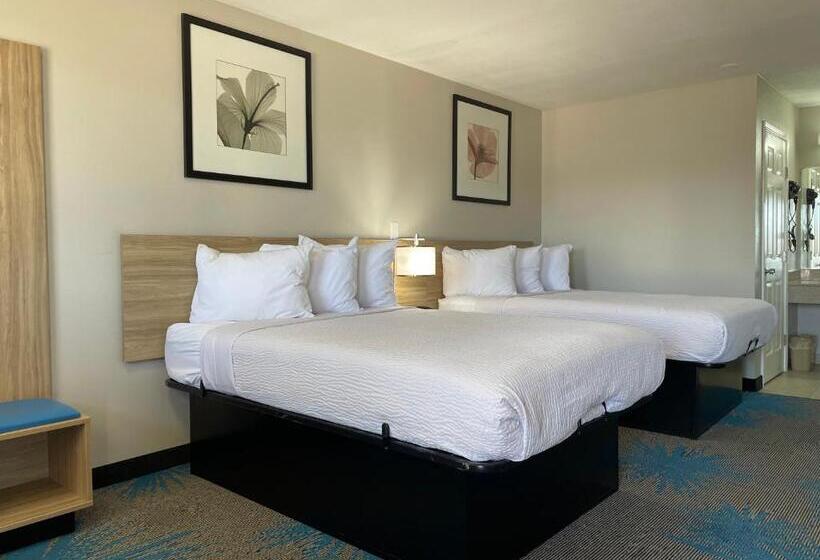 Номер Deluxe, Days Inn By Wyndham Temple