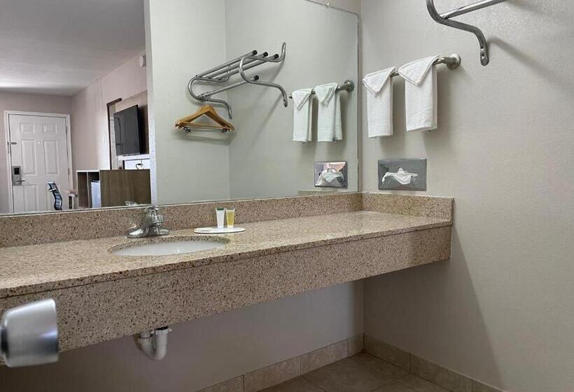 Номер Deluxe, Days Inn By Wyndham Temple