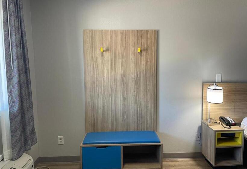 Номер Deluxe, Days Inn By Wyndham Temple