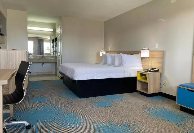 اتاق استاندارد با تخت بزرگ, Days Inn By Wyndham Temple