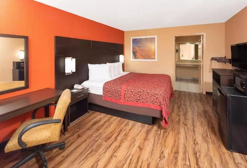 Standard-huone King-vuode, Days Inn By Wyndham Tupelo