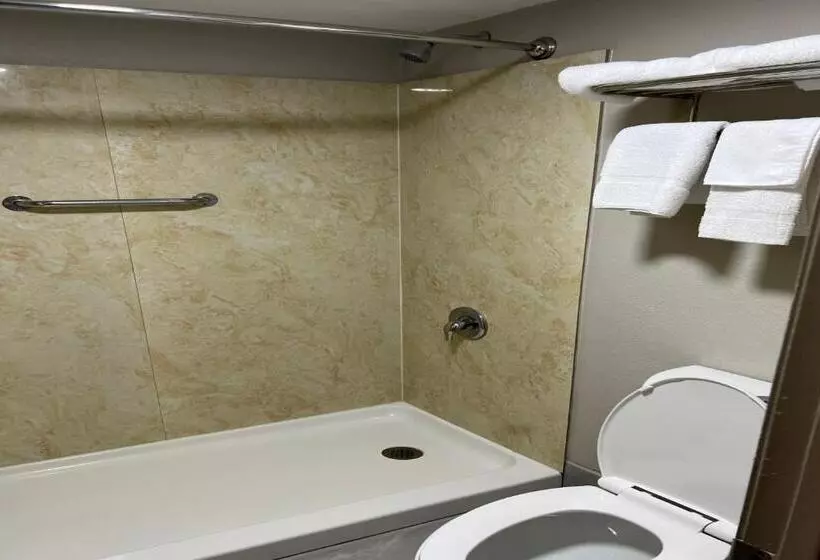 Standard-huone King-vuode, Days Inn By Wyndham Tupelo