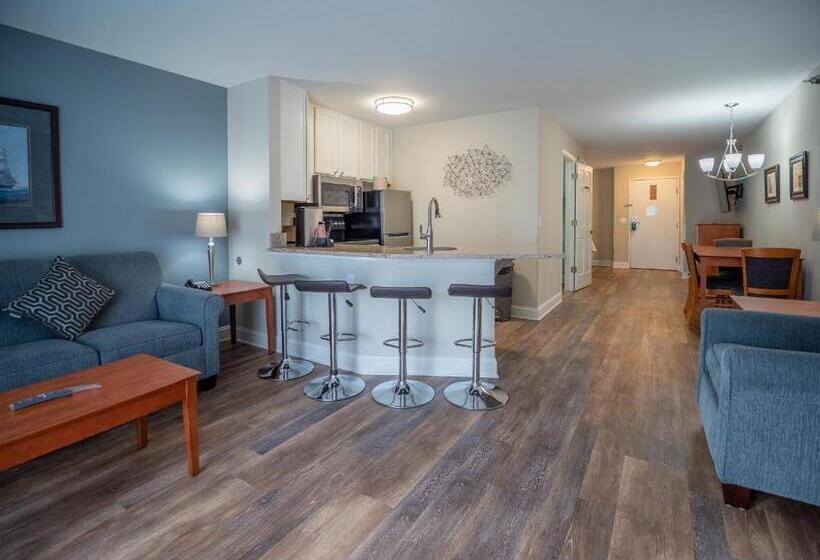 Студия Стандарт, The Cove Of Lake Geneva