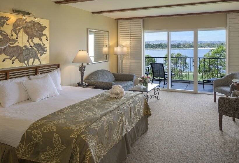 سوئیت جونیور برای معلولان, The Dana On Mission Bay