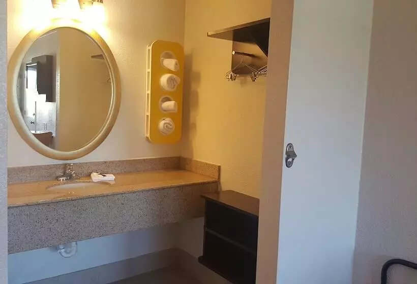 2ダブルベッドのスタンダードルーム, Motel 6columbus, Oh Osu