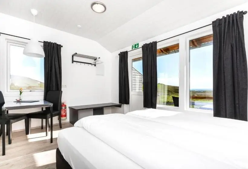 استودیوی استاندارد, Hvammból Guesthouse