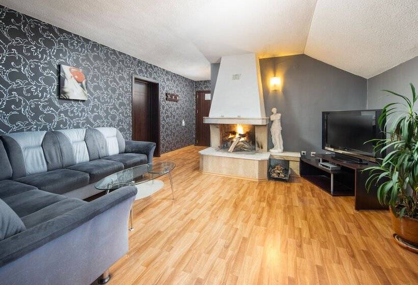 Апартаменты 2 Спальни, Dolna Bania