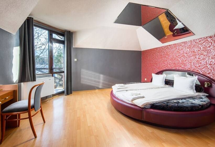 Апартаменты 2 Спальни, Dolna Bania