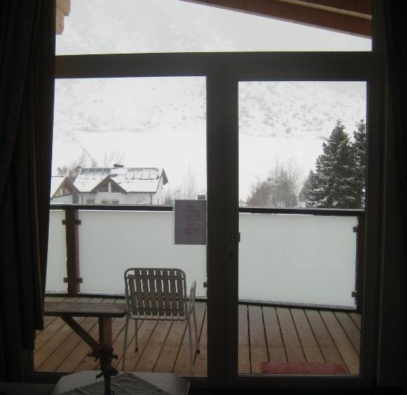 スタンダードトリプルルーム, Gampeler Hof