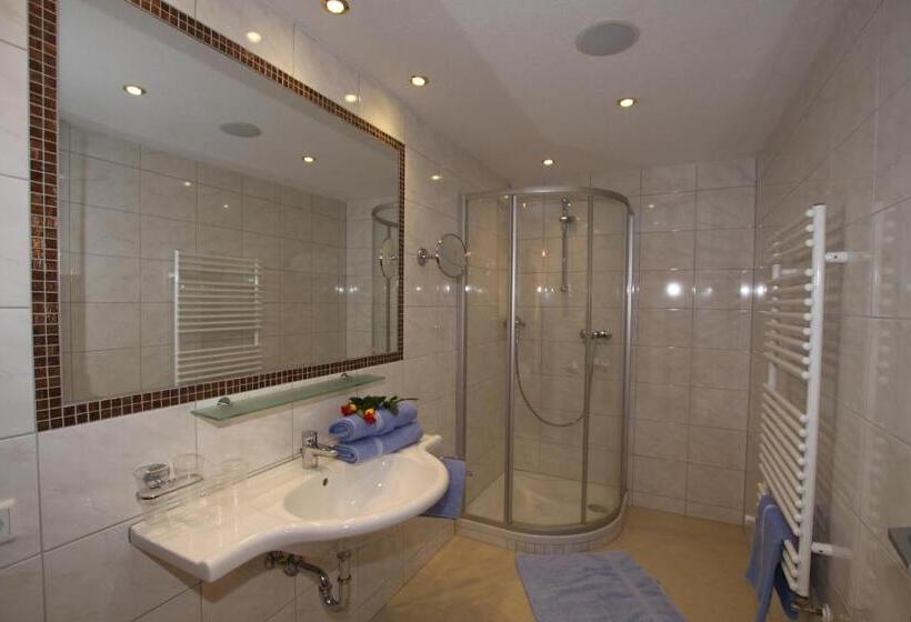 ファミリールーム, Gampeler Hof