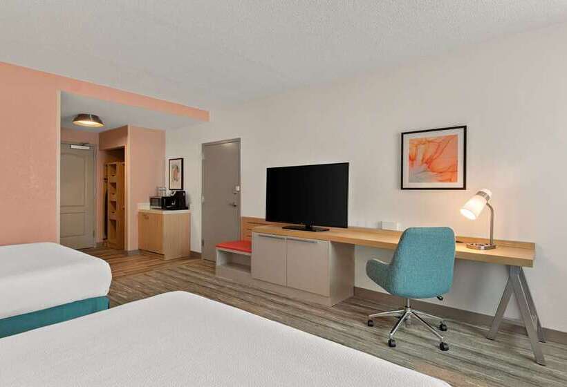 اتاق استاندارد, Hilton Garden Inn Wichita Downtown