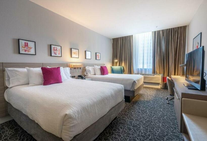 Номер Премиум, Hilton Garden Inn Wichita Downtown