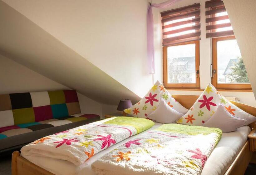 Номер Стандарт, Blütenhotel Village