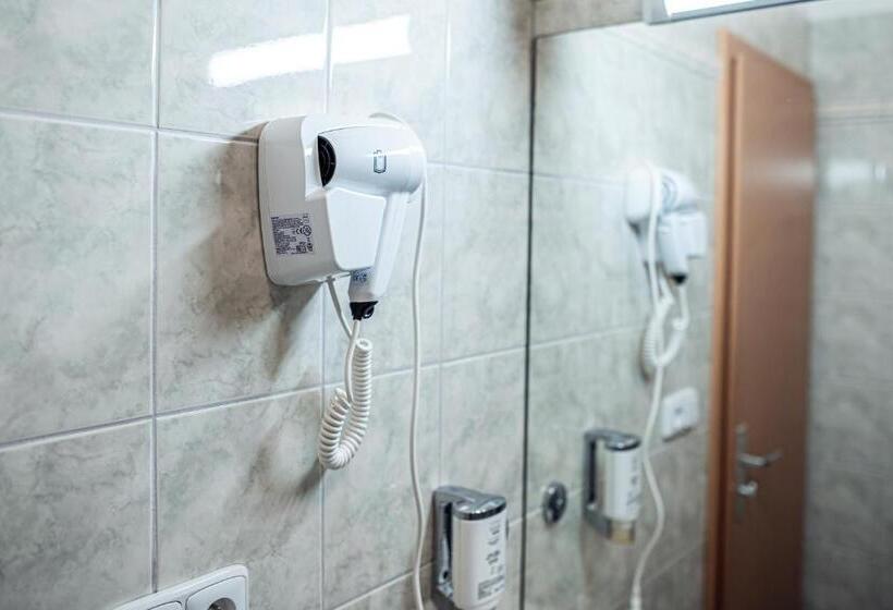 Номер Стандарт Трехместный, Penzion Hurikán 63