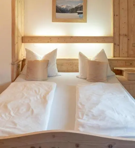 اتاق استاندارد سه نفره, Pension Mariandl