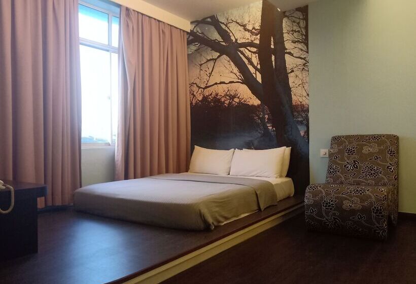 Номер Deluxe, Newland