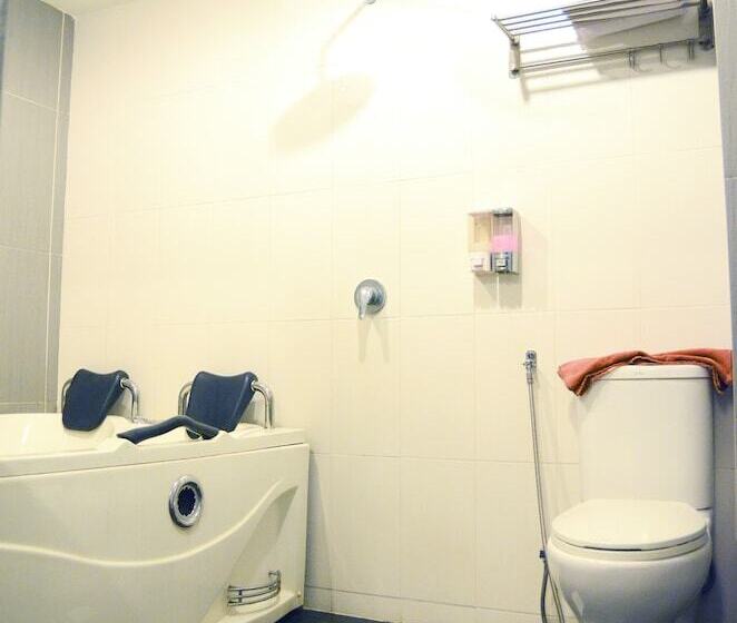 Номер Superior, Newland