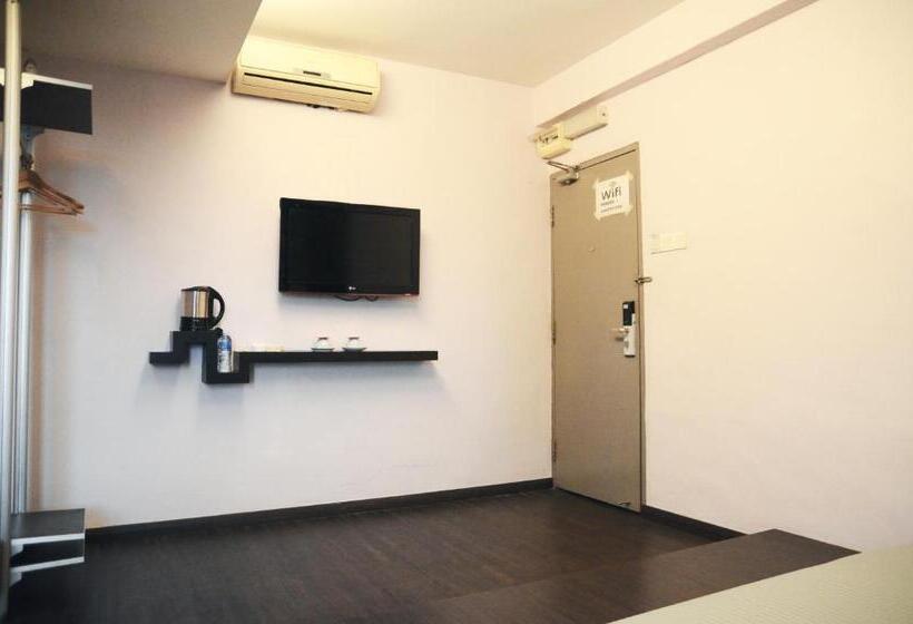Quarto Estandar Cama King, Newland
