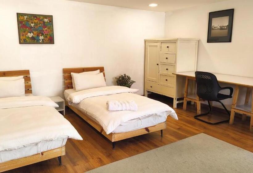 اتاق استاندارد با تراس, Nextdoor Patan