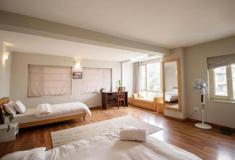 استودیوی استاندارد, Nextdoor Patan