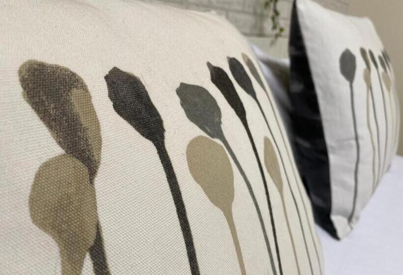 اتاق خانوادگی, Vonamor Rooms