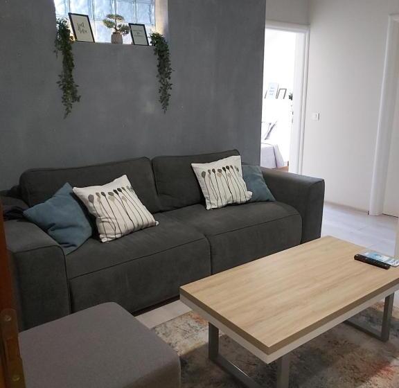 اتاق خانوادگی, Vonamor Rooms