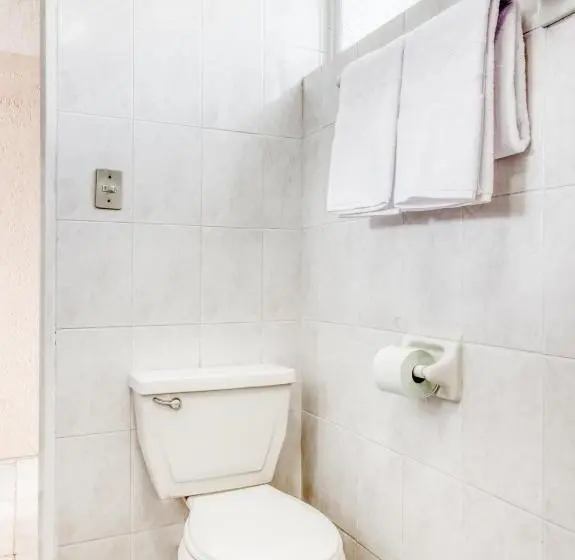 スタンダード４人部屋, Capital O Hotel La Siesta, Gomez Palacio
