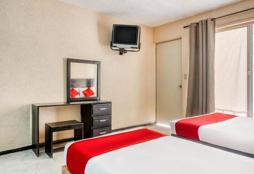 Четырехместный Номер Стандарт, Capital O Hotel La Siesta, Gomez Palacio