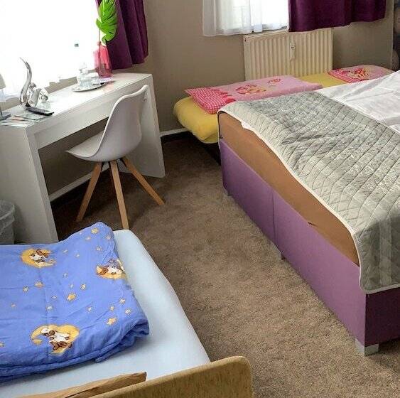 家庭间, Pension Triebischtal