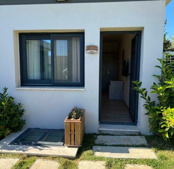 اتاق استاندارد با چشمانداز باغ, Life Point Boutique