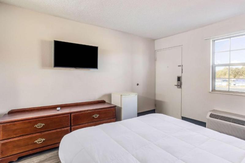 חדר דחוקס עם מיטת קינג, Suni Sentani   Managed By East Season