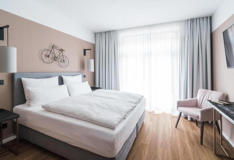 Номер Стандарт с Террасой, Velotel Bad Saarow