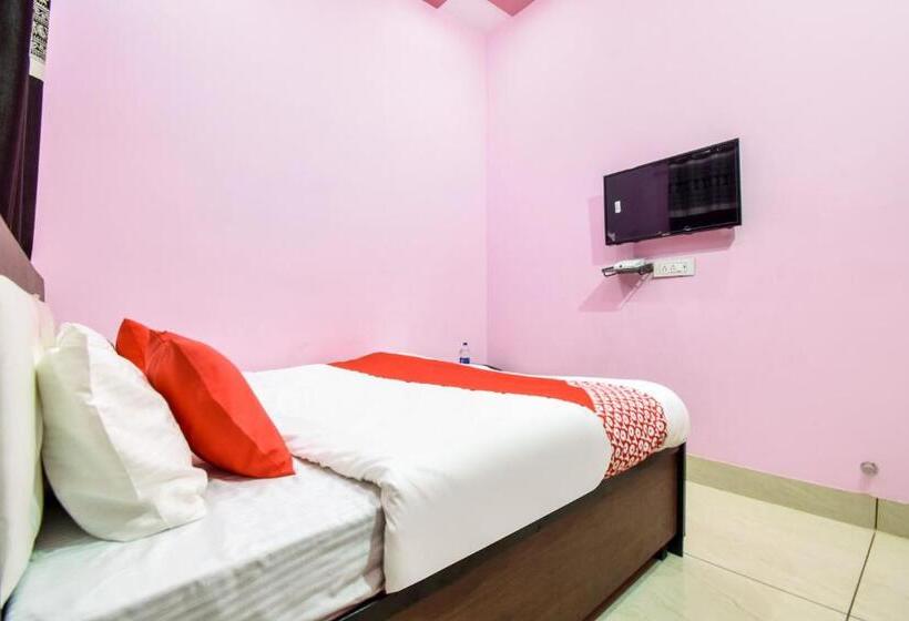 חדר סטנדרט, Flagship New Vatika Guest House