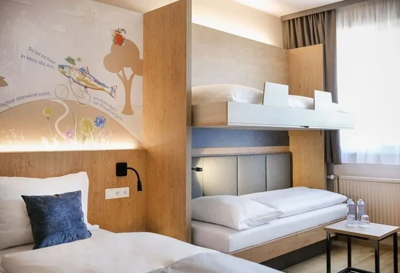 スタンダード４人部屋, Jufa Hotel Weiz