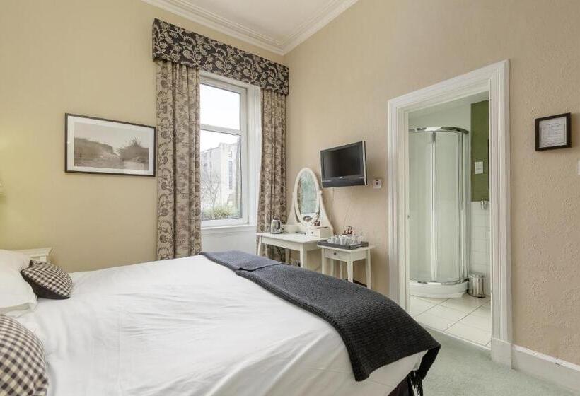 اتاق لوکس با چشم‌انداز باغ, Ben Cruachan Guest House