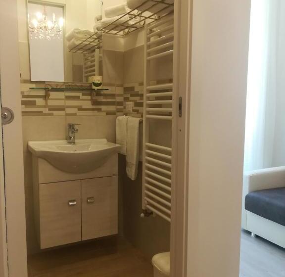 标准三人间, Il Viandante