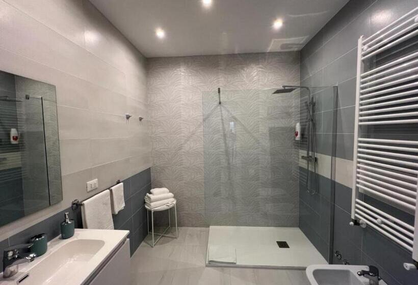 4인용 스탠다드 룸, Il Viandante