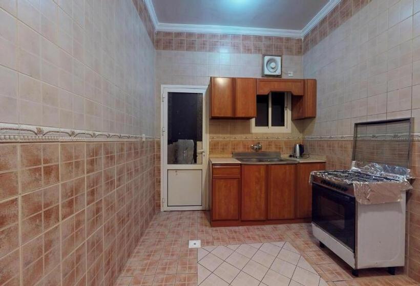 דירת חדר, Happy Beach Basateen